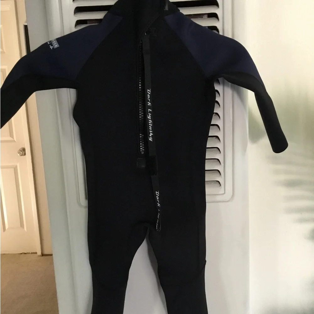 Dark lightning wetsuit Black & Navy Full-Body Wetsuit Xs